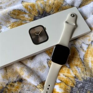 Apple Watch series 10 GOLD